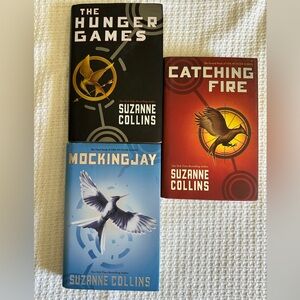 HUNGER GAMES books hardback set of 3